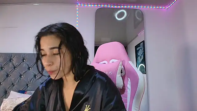 GraceWallace  online show from 10-29-25, 11:50