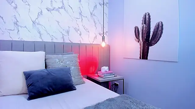 Karlla Brown online show from 10-15-25, 03:56