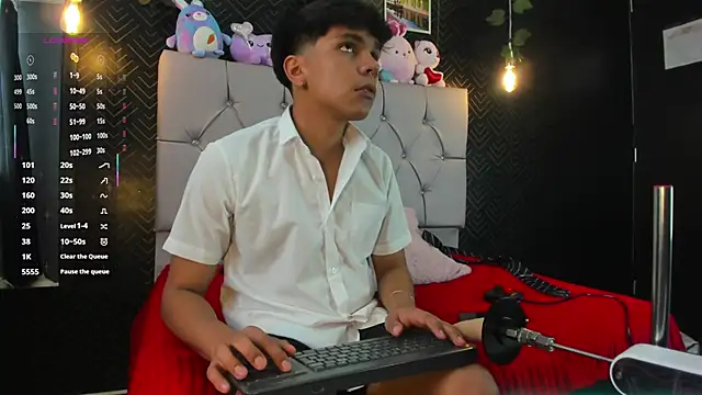 Thiago Kozak online show from 09-15-25, 01:00