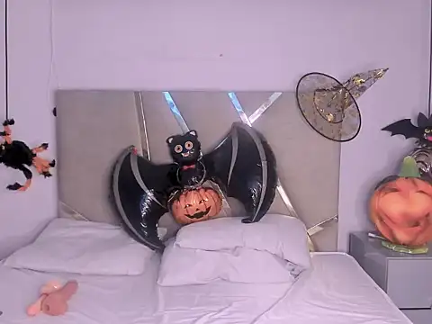 BryCams3 online show from 10-24-25, 04:53