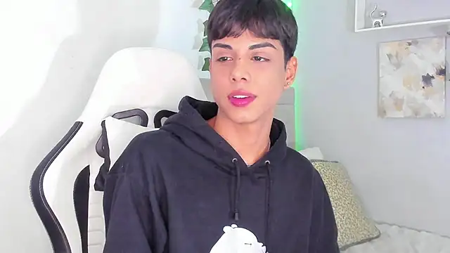 Thomas wil online show from 10-26-25, 07:47