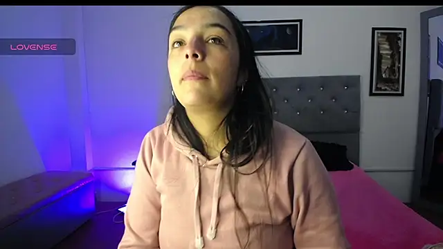 Esmeraldaa- online show from 09-11-25, 05:18