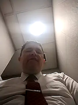 BigCristh79 online show from 10-04-25, 02:31