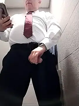 BigCristh79 online show from 01-12-26, 04:39