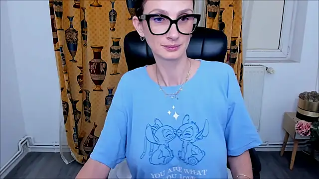 NaughtyWifey1 online show from 11-06-25, 04:57