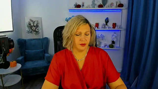 NinaStarle online show from 10-19-25, 04:46