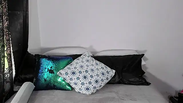 Londonttipton online show from 02-11-26, 07:41