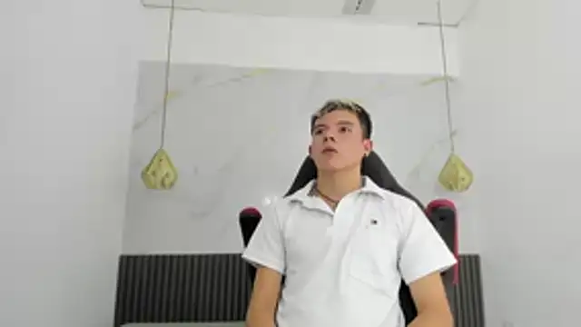 AndyFame1 online show from 02-10-26, 06:23