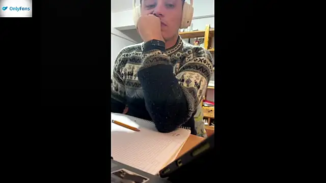 Haustin202 online show from 10-28-25, 01:20