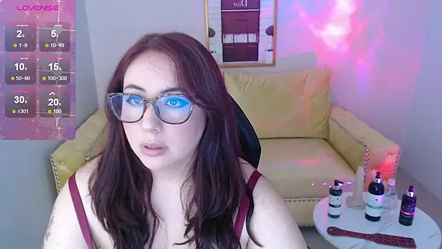 Snapshot of bellatrix_ch chatting on 09-30-25, 04:23 bellatrix ch online show from 09-30-25, 04:23