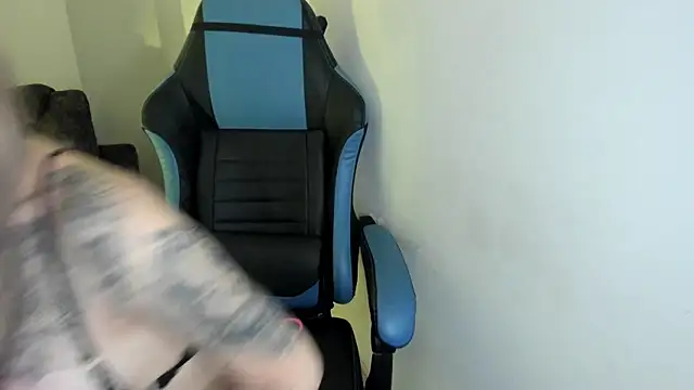 Scarbadgirl  online show from 10-01-25, 03:45