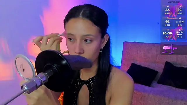 alicemoon   online show from 11-18-25, 10:20