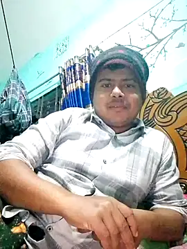 Snapshot of CatchingBouquet chatting on 01-06-26, 02:43 CatchingBouquet online show from 01-06-26, 02:43