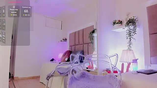 Alisson Owen online show from 09-20-25, 04:02