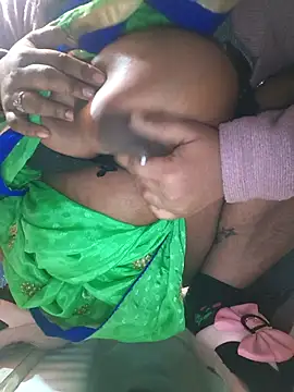 Dassing strip couple online show from 01-07-26, 09:50