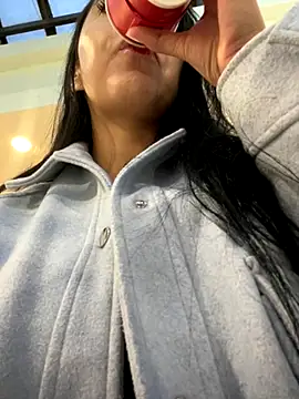 oh nina online show from 10-28-25, 10:45