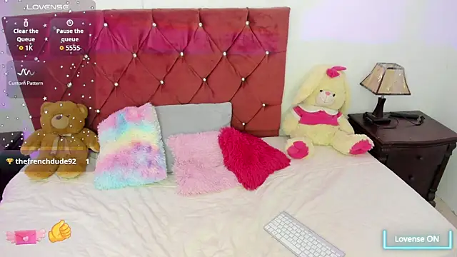 Snapshot of Madisson_Star1 chatting on 09-15-25, 01:38 Madisson Star1 online show from 09-15-25, 01:38