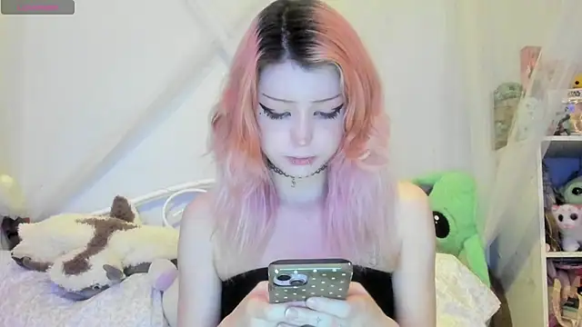 Snapshot of bunnyislewd chatting on 09-13-25, 02:44 bunnyislewd online show from 09-13-25, 02:44