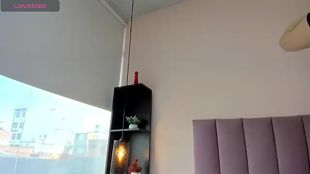 violet myerrs online show from 11-20-25, 01:11