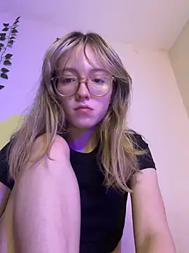 ReenKitty online show from 11-20-25, 04:23