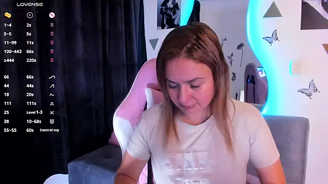 Snapshot of luciamature_ chatting on 11-09-25, 07:01 luciamature online show from 11-09-25, 07:01