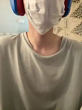 Snapshot of AyatoriKamado chatting on 10-04-25, 08:12 AyatoriKamado online show from 10-04-25, 08:12