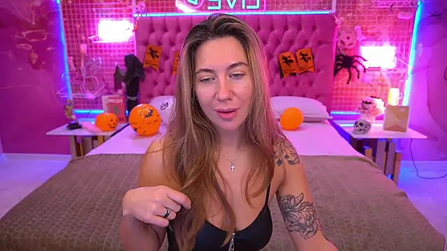 KateShanny online show from 11-01-25, 07:21