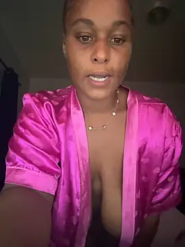 Snapshot of yummy0322 chatting on 09-15-25, 02:22 yummy0322 online show from 09-15-25, 02:22