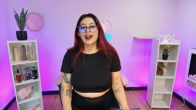 Snapshot of Aphriil__ chatting on 09-14-25, 11:42 Aphriil online show from 09-14-25, 11:42