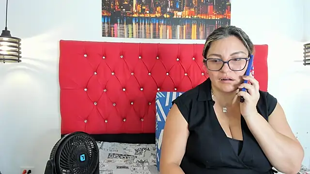 carolinacrus01 online show from 09-14-25, 03:55