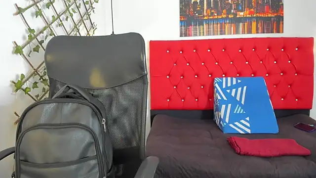 carolinacrus01 online show from 10-16-25, 02:40