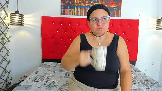 carolinacrus01 online show from 01-07-26, 04:20