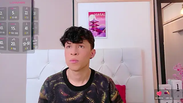 Axel  Evans online show from 04-14-26, 01:17