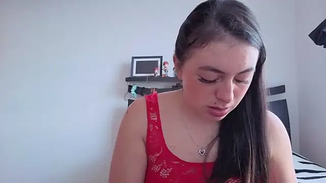 Snapshot of MiaKimky chatting on 10-15-25, 07:25 MiaKimky online show from 10-15-25, 07:25