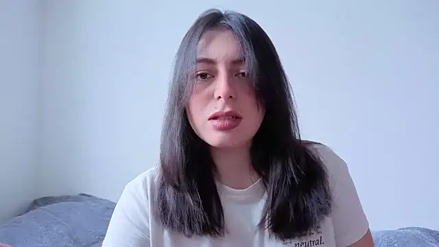 Snapshot of MiaKimky chatting on 10-22-25, 04:40 MiaKimky online show from 10-22-25, 04:40