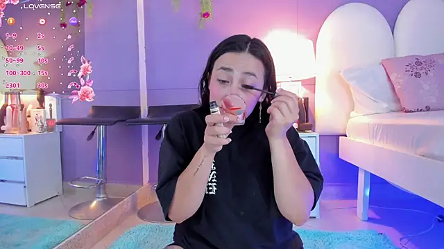 Snapshot of my_aleja_ chatting on 10-29-25, 01:02 my aleja online show from 10-29-25, 01:02