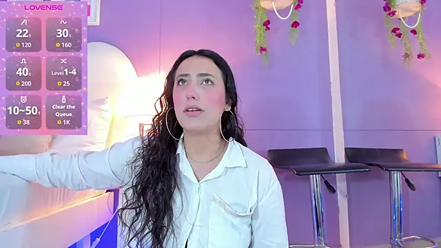 Snapshot of my_aleja_ chatting on 11-13-25, 01:10 my aleja online show from 11-13-25, 01:10