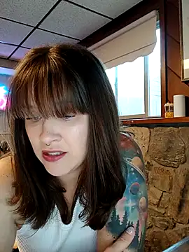 Snapshot of Ursulalane chatting on 09-28-25, 12:49 Ursulalane online show from 09-28-25, 12:49