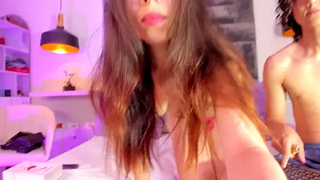 Snapshot of juliie_star chatting on 10-05-25, 07:56 juliie star online show from 10-05-25, 07:56