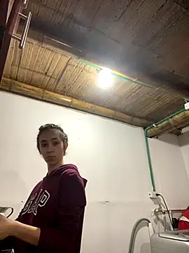 Snapshot of juliie_star chatting on 10-24-25, 11:56 juliie star online show from 10-24-25, 11:56