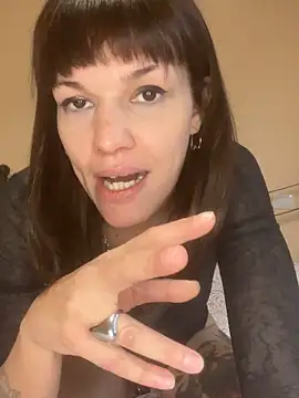 SarettaB90 online show from 10-19-25, 03:34