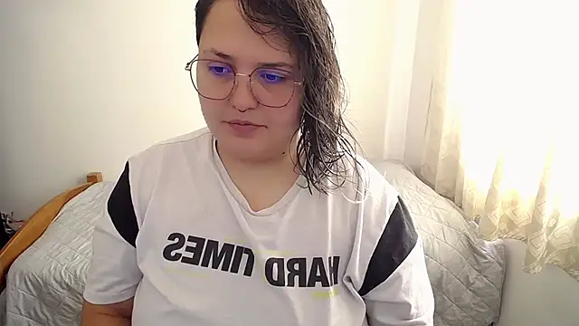 Snapshot of bl3ak_1 chatting on 09-23-25, 07:39 bl3ak 1 online show from 09-23-25, 07:39