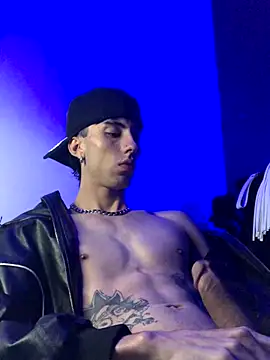 redmen69 online show from 10-02-25, 03:24