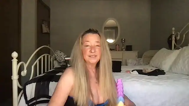 milf-Lacey online show from 03-09-26, 06:56