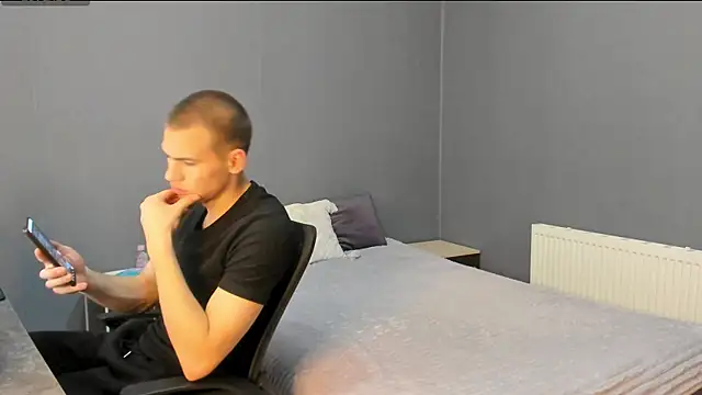 Snapshot of Garden_of_Eden_ chatting on 11-09-25, 04:22 Garden of Eden online show from 11-09-25, 04:22