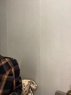 haiyan125216 online show from 12-20-25, 07:37