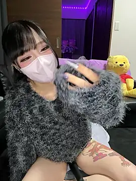 Snapshot of Nano-xxx chatting on 10-25-25, 01:07 Nano-xxx online show from 10-25-25, 01:07