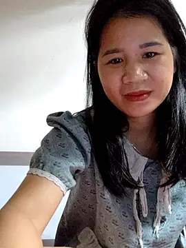 Snapshot of Maria2299 chatting on 11-17-25, 07:19 Maria2299 online show from 11-17-25, 07:19