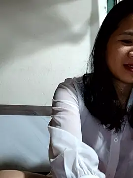 Snapshot of Maria2299 chatting on 11-19-25, 04:40 Maria2299 online show from 11-19-25, 04:40