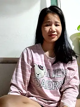 Snapshot of Maria2299 chatting on 12-18-25, 07:42 Maria2299 online show from 12-18-25, 07:42